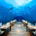 Nhà hàng kính Acrylic dưới đáy biển
